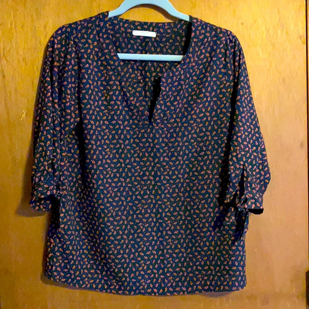 3/4 sleeve pull over blouse